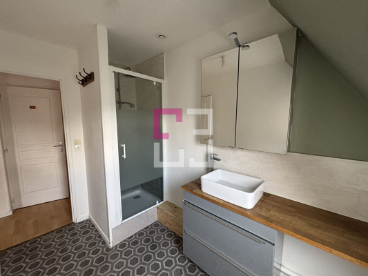 
Appartement charmant - 2 chambres GUISE
