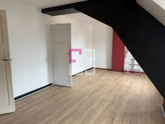 
Appartement 3 pièces LA FERE
