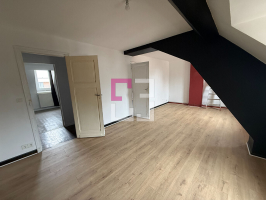 
Appartement 3 pièces LA FERE
