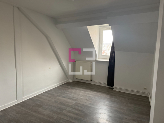 
Appartement 3 pièces LA FERE
