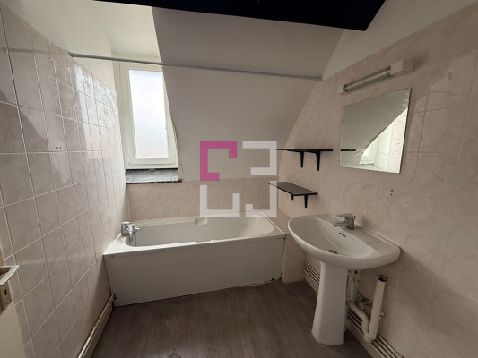 
Appartement 3 pièces LA FERE
