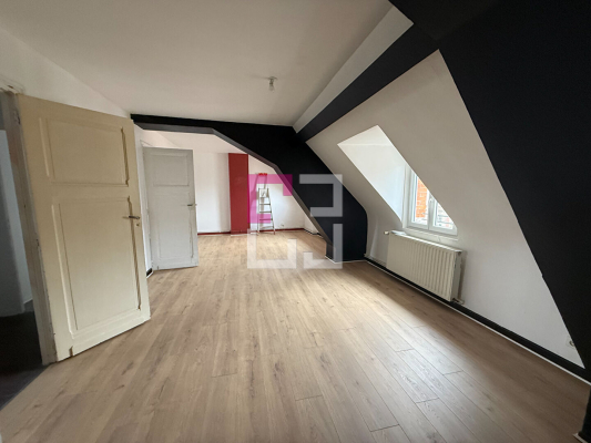 
Appartement 3 pièces LA FERE

