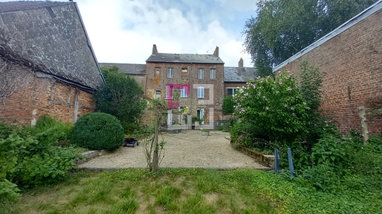 
Immeuble de rapport Etreaupont 8 pièce(s) 169 m2
