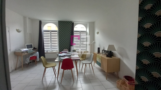 
Immeuble de rapport Etreaupont 8 pièce(s) 169 m2

