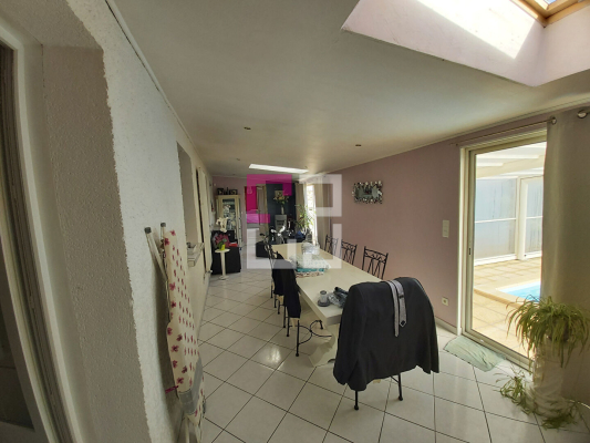 
Maison Origny Sainte Benoite 6 pièce(s) 151 m2
