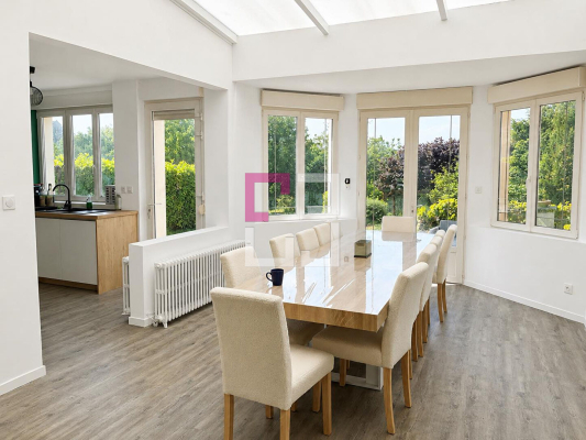 
Maison Ribemont 6 pièce(s) 180 m2
