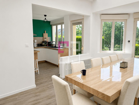 
Maison Ribemont 6 pièce(s) 180 m2
