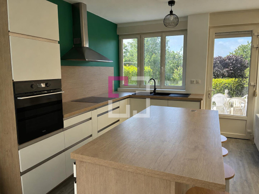
Maison Ribemont 6 pièce(s) 180 m2

