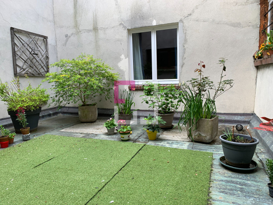 
Immeuble  8 pièce(s) 235 m2
