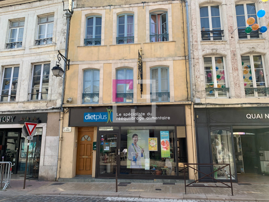
Immeuble  8 pièce(s) 235 m2
