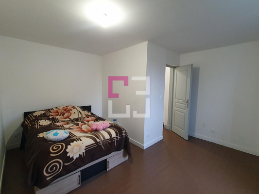 
Maison Origny Sainte Benoite 5 pièce(s) 120 m2
