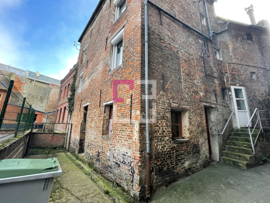 
Immeuble Guise 6 pièce(s)
