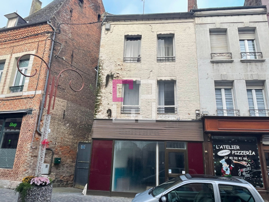 
Immeuble Guise 6 pièce(s)
