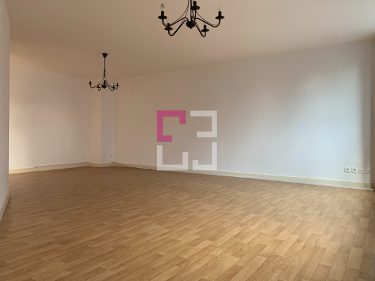 
Location F2 Saint Quentin
