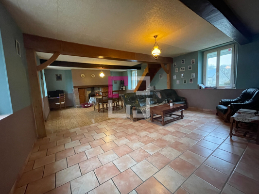 
Maison La Neuville Housset 5 pièce(s) 149 m2
