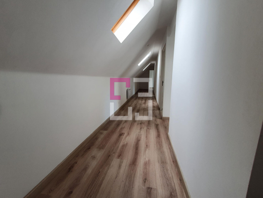 
Appartement  Saint Quentin 5 pièce(s) 120 m2
