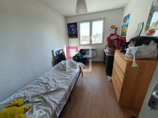 
Immeuble Saint Quentin 10 pièce(s) 243 m2

