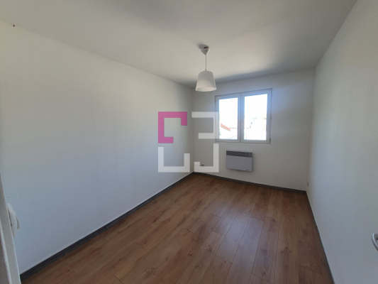 
Immeuble Saint Quentin 10 pièce(s) 243 m2

