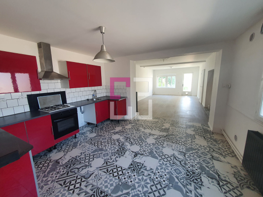 
Immeuble Saint Quentin 10 pièce(s) 243 m2
