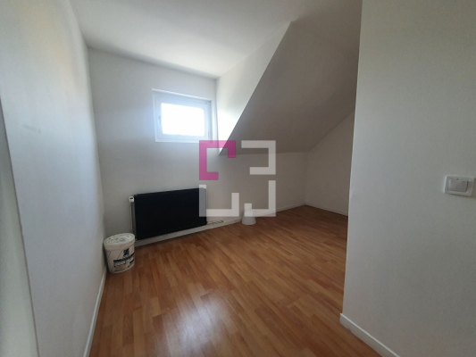 
Immeuble Saint Quentin 10 pièce(s) 243 m2
