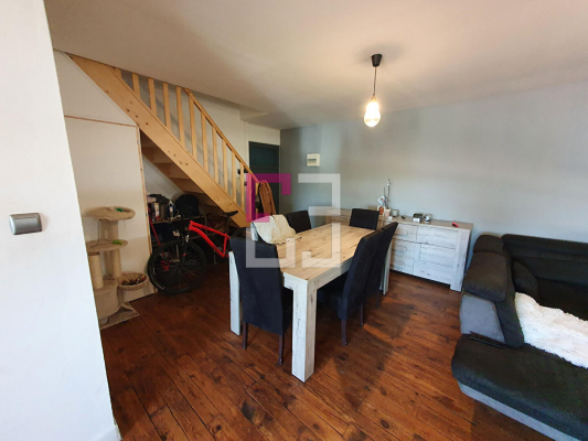 
Immeuble Saint Quentin 11 pièce(s) 236 m2

