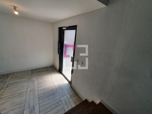 
Immeuble Saint Quentin 11 pièce(s) 236 m2
