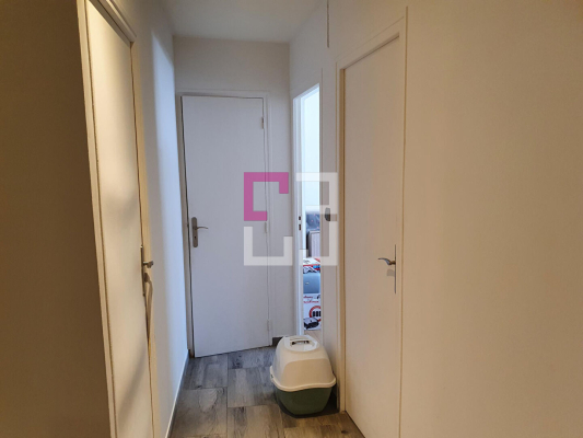 
Immeuble Saint Quentin 11 pièce(s) 236 m2
