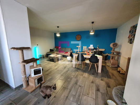 
Immeuble Saint Quentin 11 pièce(s) 236 m2

