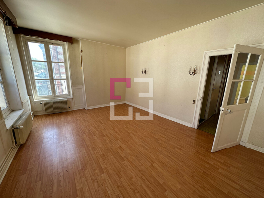 
Immeuble Marle 6 pièce(s)
