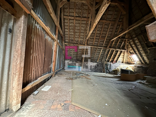 
Immeuble Marle 6 pièce(s)
