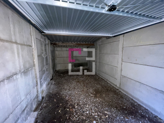 
Parking / box Vervins 10 m2
