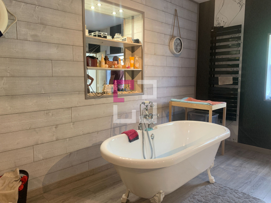 
Maison Busigny 8 pièce(s) 283 m2
