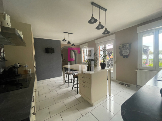 
Maison Mennevret 5 pièce(s) 124 m2
