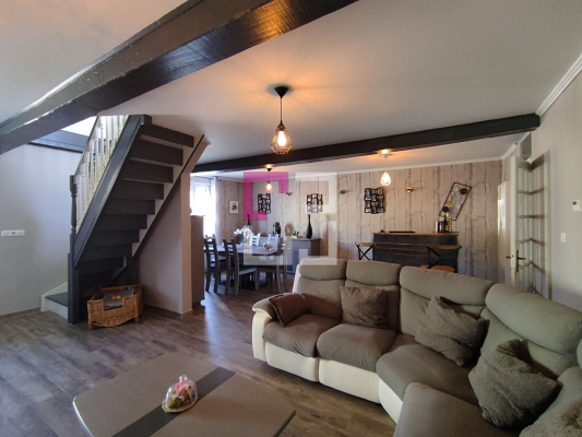 
Maison Mennevret 5 pièce(s) 124 m2
