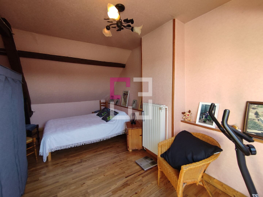 
Maison Mennevret 5 pièce(s) 124 m2
