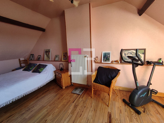 
Maison Mennevret 5 pièce(s) 124 m2
