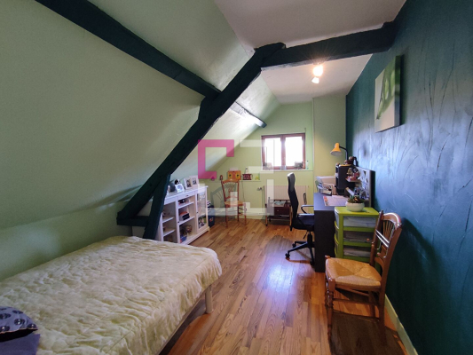 
Maison Mennevret 5 pièce(s) 124 m2

