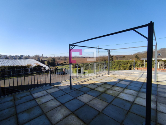 
Maison Mennevret 5 pièce(s) 124 m2
