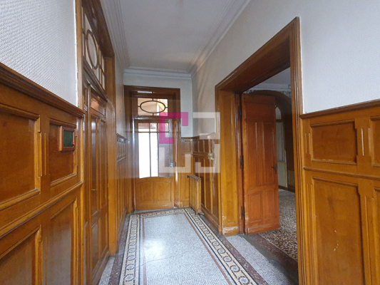 
Maison Saint Quentin 12 pièce(s) 376 m2
