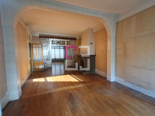 
Maison Saint Quentin 12 pièce(s) 376 m2
