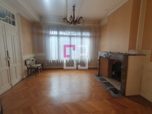 
Maison Saint Quentin 12 pièce(s) 376 m2
