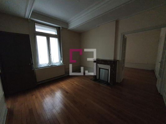 
Maison Saint Quentin 12 pièce(s) 376 m2
