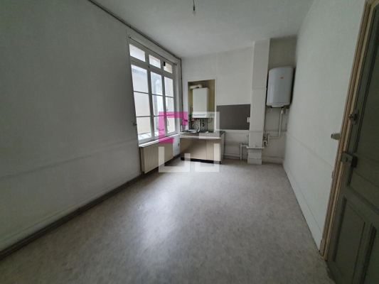 
Maison Saint Quentin 12 pièce(s) 376 m2
