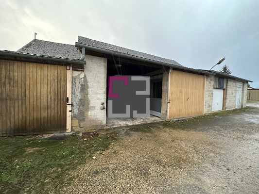 
Maison Bruyeres Et Montberault 10 pièce(s) 303 m2
