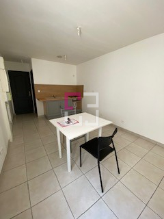 Location F2 Saint Quentin