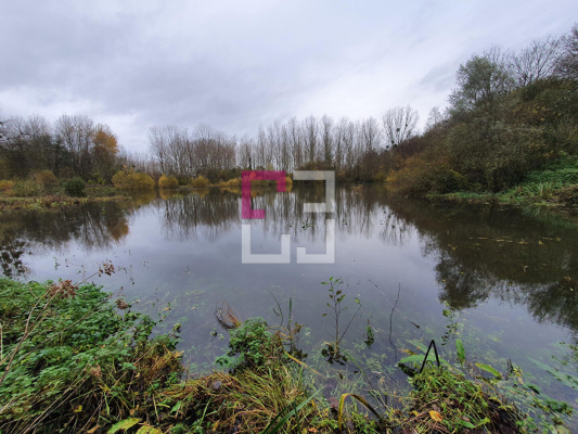 
Bois de chasse Brissay Choigny 66963 m2
