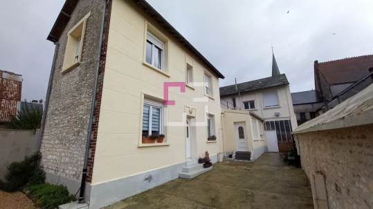 
Maison Liesse Notre Dame 13 pièce(s) - 409 m2 - 2 maisons en investissement locatif
