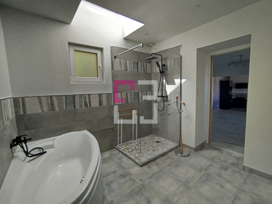 
Maison PROIX 6 pièces 135 m²
