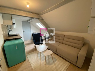
Studio meublé à louer
