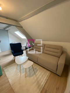 
Studio meublé à louer
